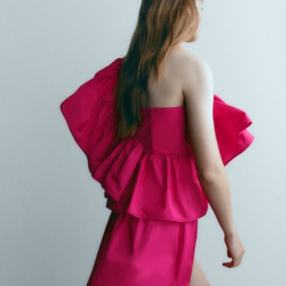 Zara raised rose ruffled asymmetric voluminous top - Picture 16 of 16